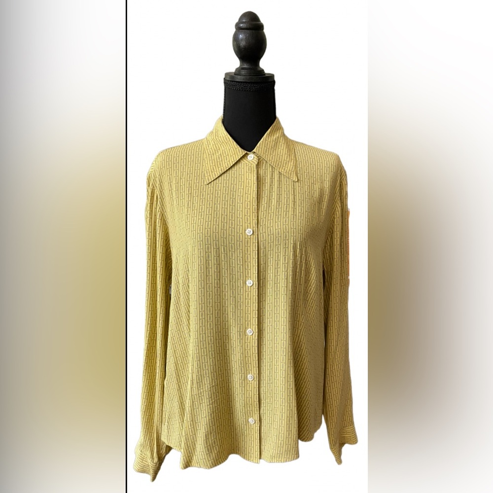 L. L. Bean: Yellow and Gray 100% Rayon Pattern Button Down Shirt - Picture 16 of 17